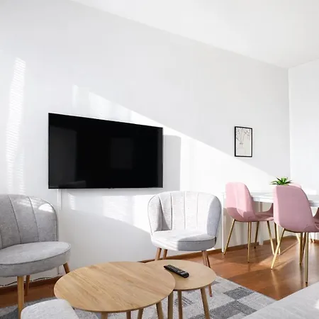Helmi Centrum Apartment